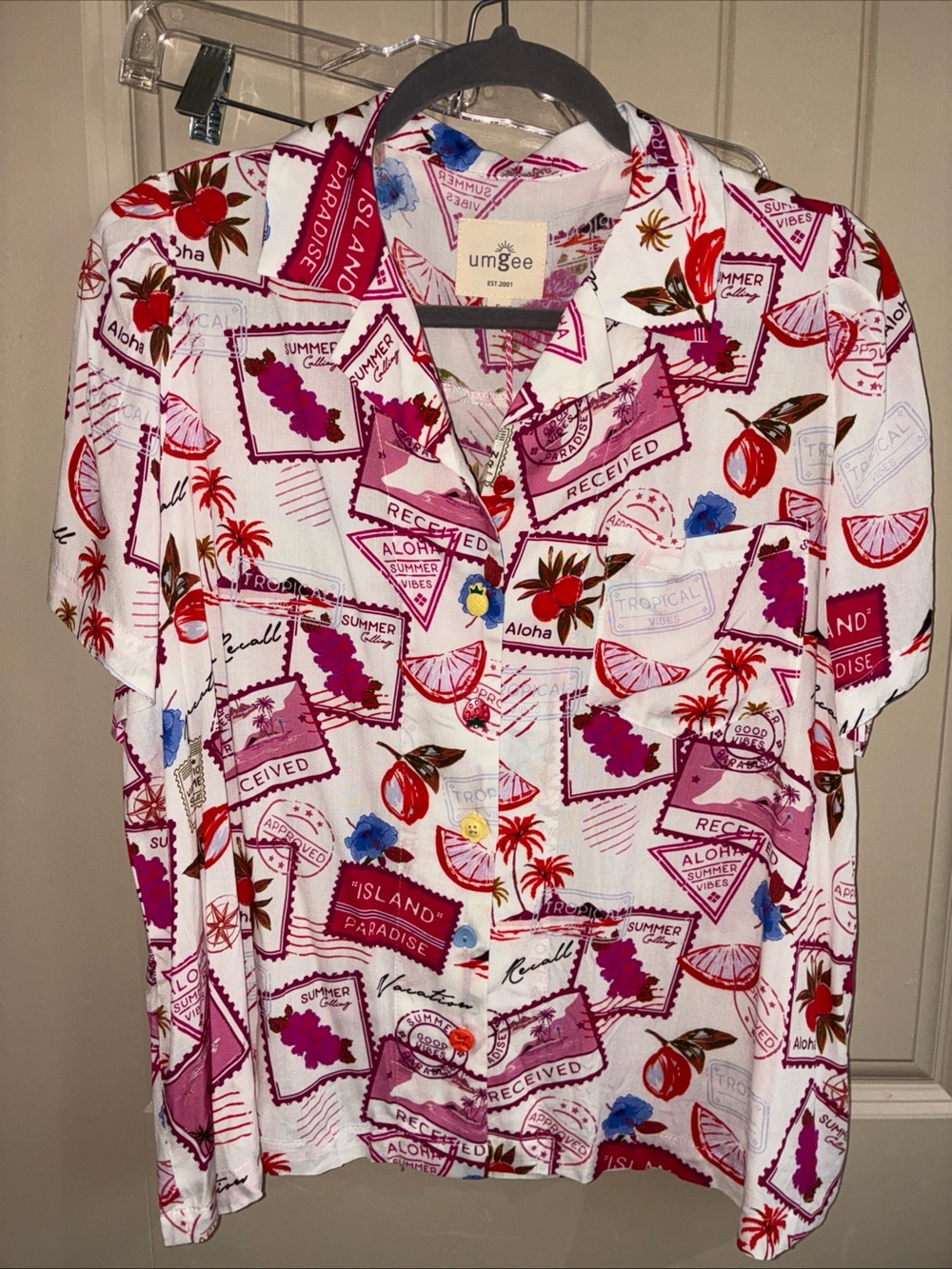 Umgee White Short-Sleeve Button-Up Shirt with Pink, Red & Blue Tropical Print
